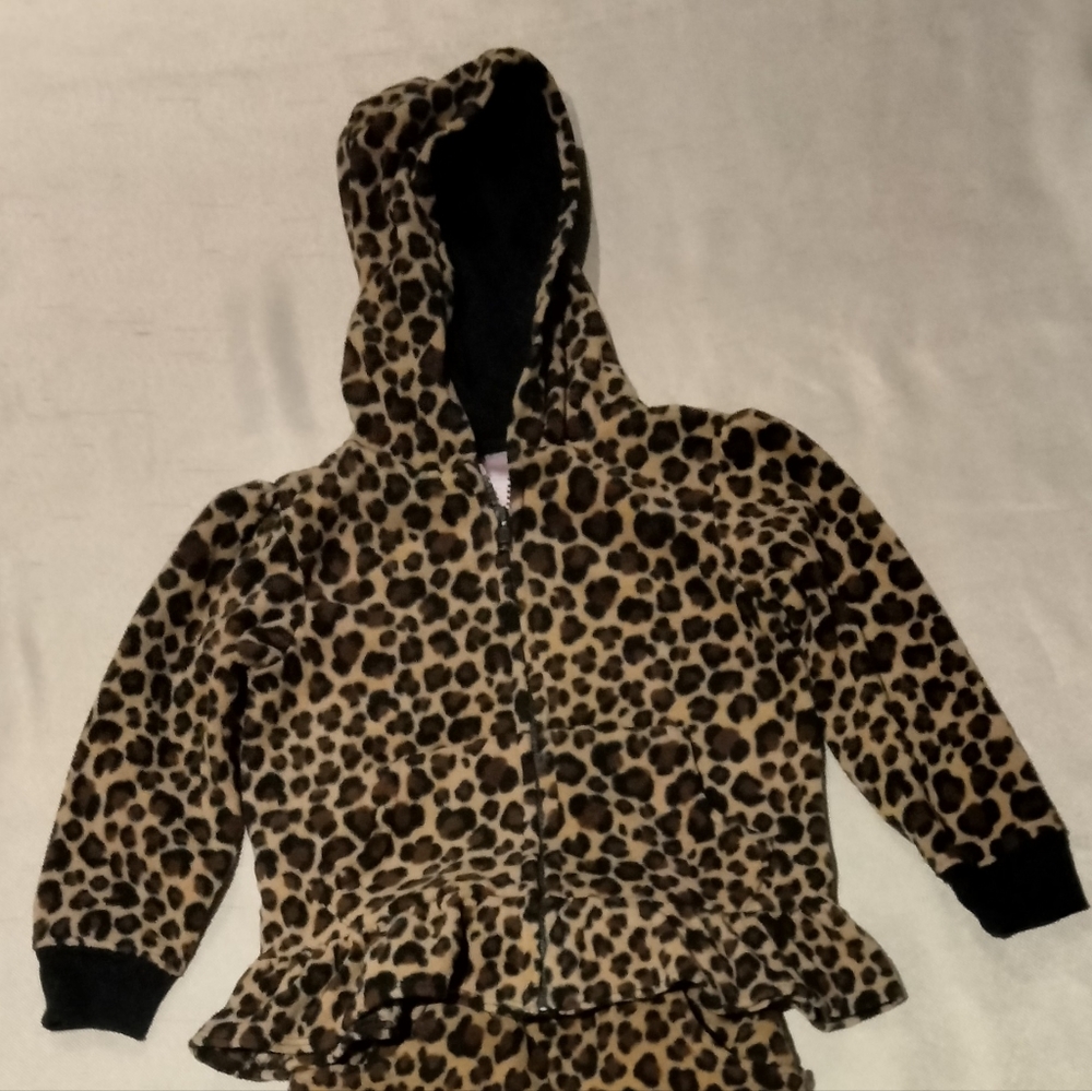 Leopard print pants suit